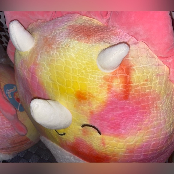 SQUISHMALLOWS TRINITY THE TRICERATOPS DINO PLUSH PILLOW TOYS - Picture 4 of 16